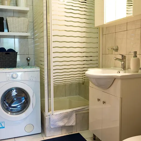 By The Sea - 23528 Apartman *